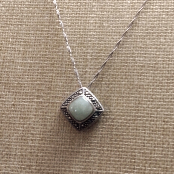 JADE STERLING MARCHASITE NECKLACE - Picture 3 of 4